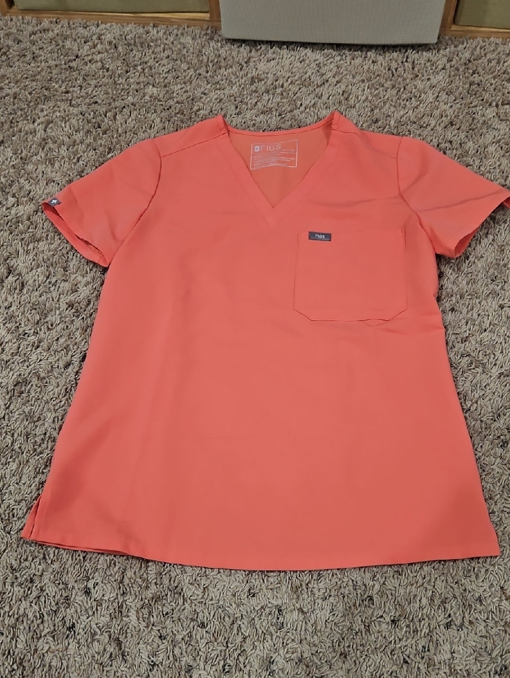 Figs Set- HOT CORAL- XS Catarina Top/XS/P Zamora Bottoms - Picture 2 of 8
